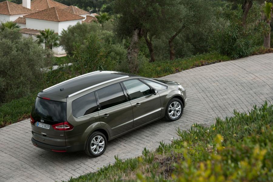  Ford Galaxy 2010 года  (фото 15 из 18)